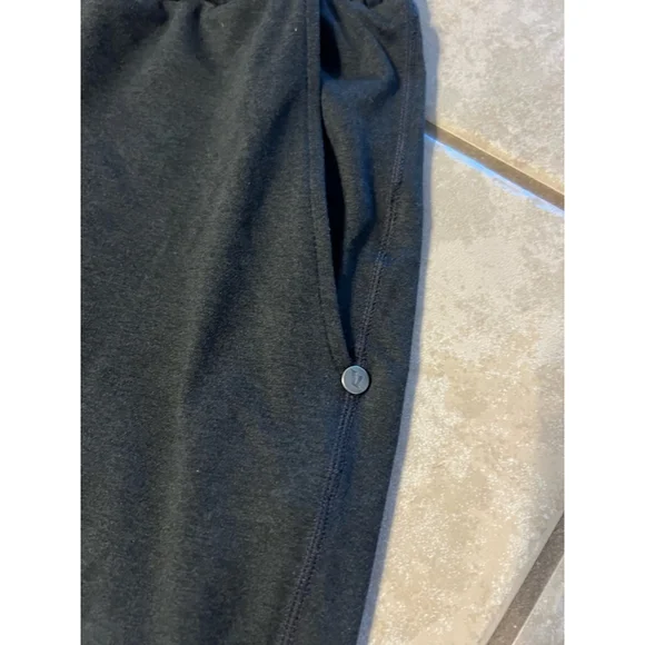 Men's Vuori Charcoal Gray Ponto Performance Pants Size XL - Picture 3 of 7
